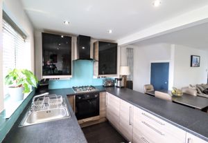 Kitchen- click for photo gallery